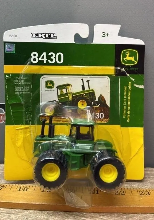 1:64 ERTL John Deere 8430 Tractor. *Plastic
