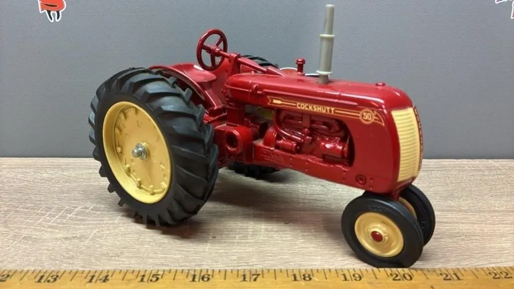 1:16 ERTL Cockshutt 50 NF Tractor.