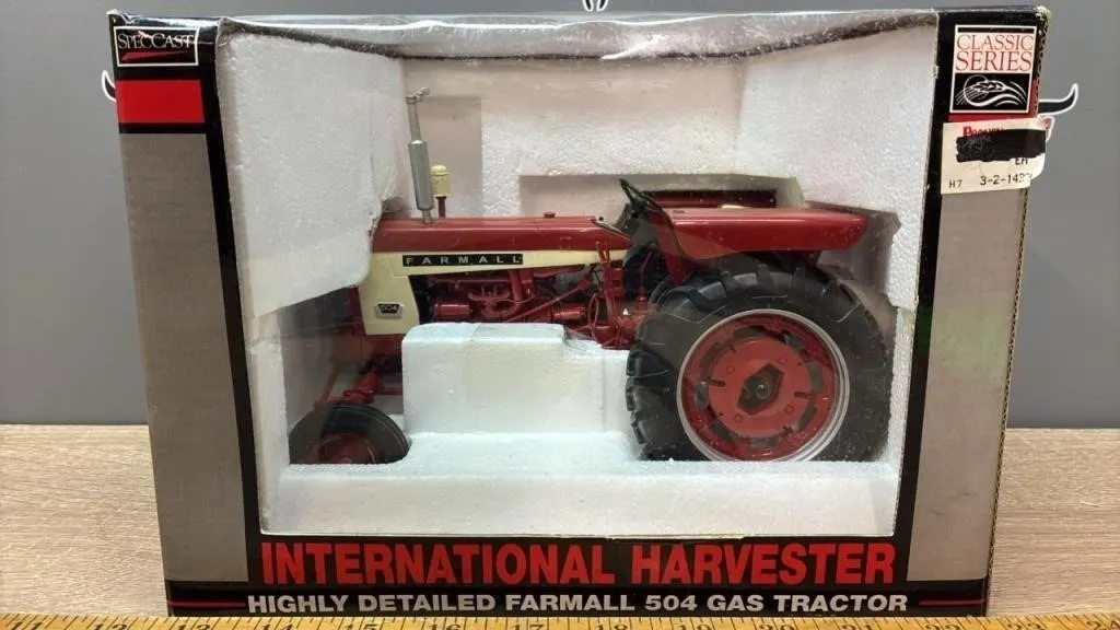 1:16.SpecCast IH Farmall 504 Tractor. Appears To