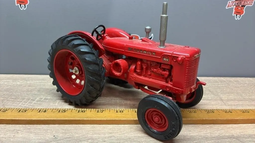 1:16 ERTL McCormick WD-9 Tractor.