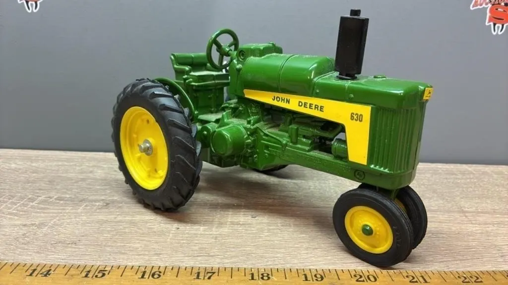 1:16 ERTL John Deere 630 NF Tractor.