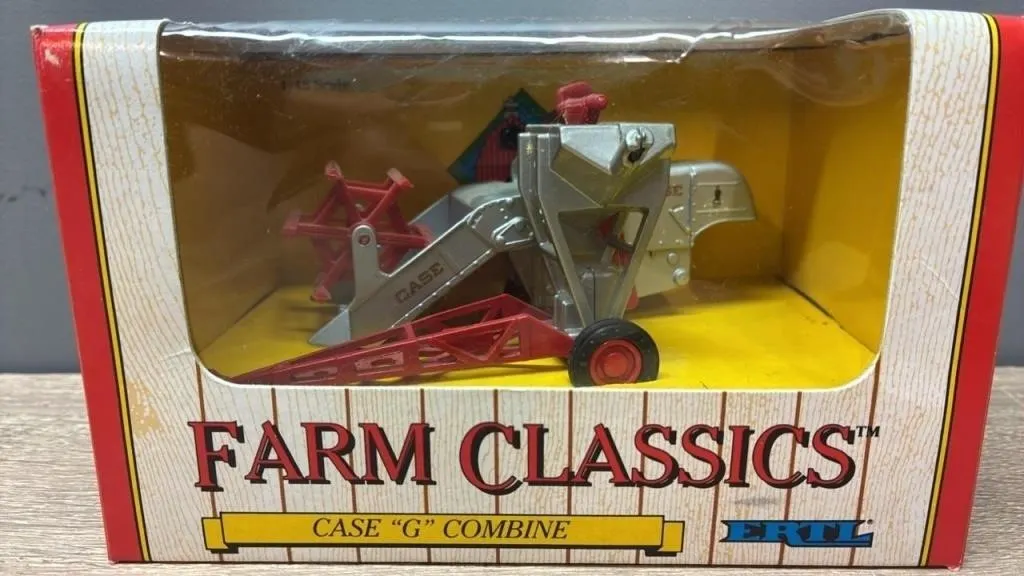 1:64 ERTL Case G Combine. Loose In Box.