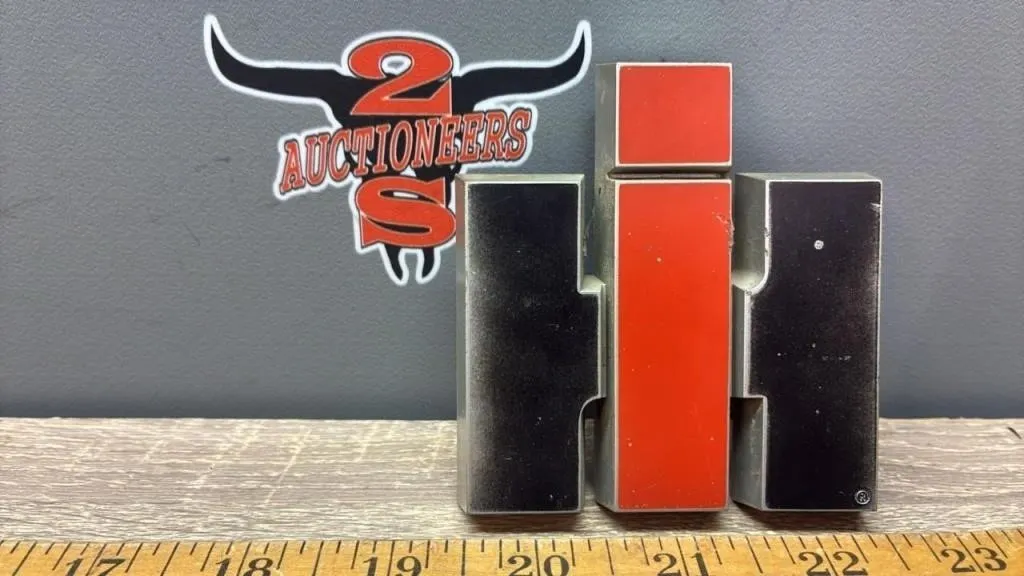 Plastic IH Emblem. *DC