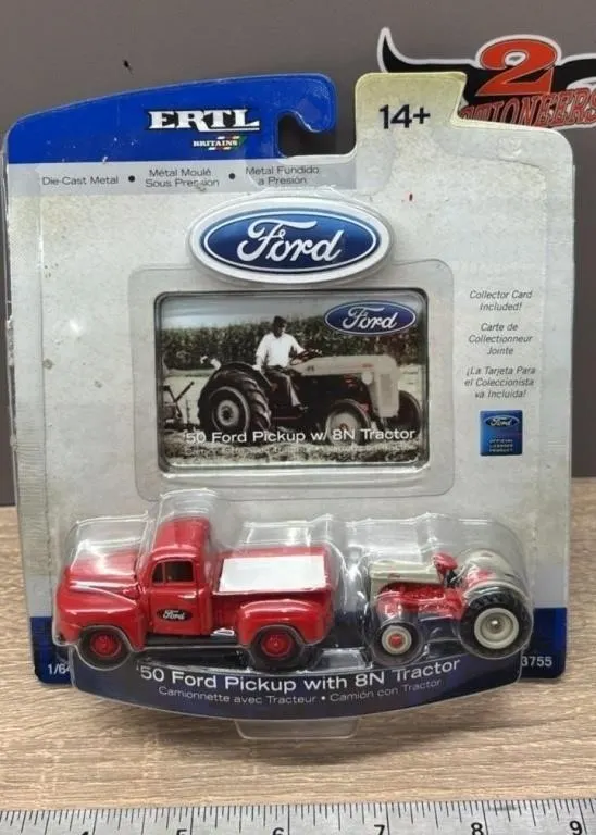 1:64 ERTL Ford 1950�s Pickup Die Cast Truck w/8N