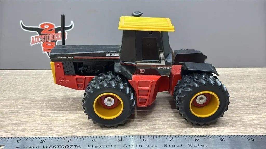 1:32 Versatile First Edition 836 Die Cast