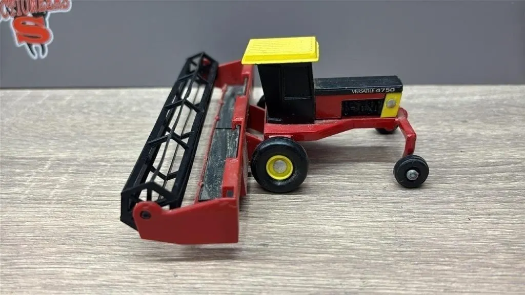 1:64 Versatile 4750 Die Cast Swather.