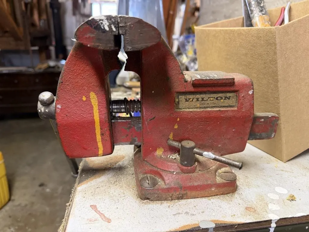 Wilton Bench Vise