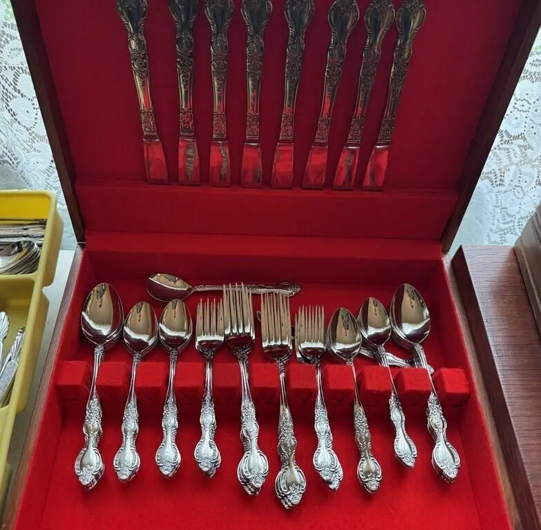 Flatware Sets