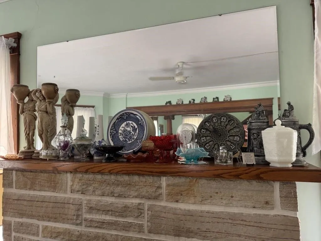 Assorted Glassware, Beer Steins, Statues