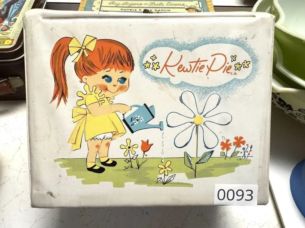 Vintage Kewtie Pie Lunch Pail & Thermos