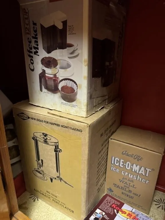 Vintage Appliances & More