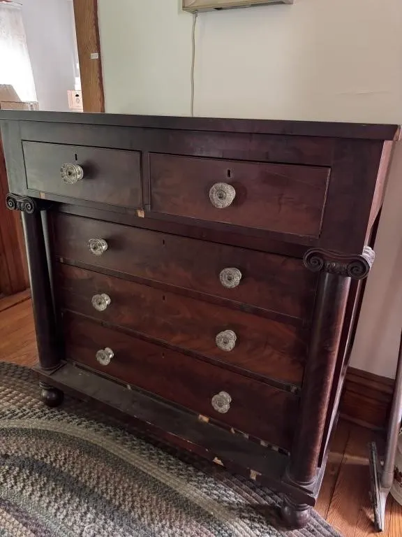 Empire Dresser