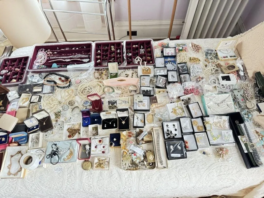 Quantity of Costume Jewelry