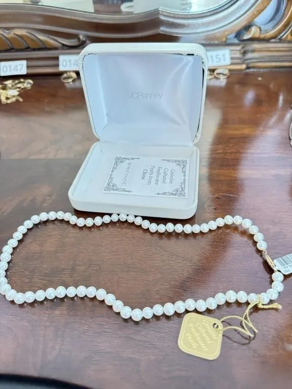 Pearl Necklaces with gold and silver