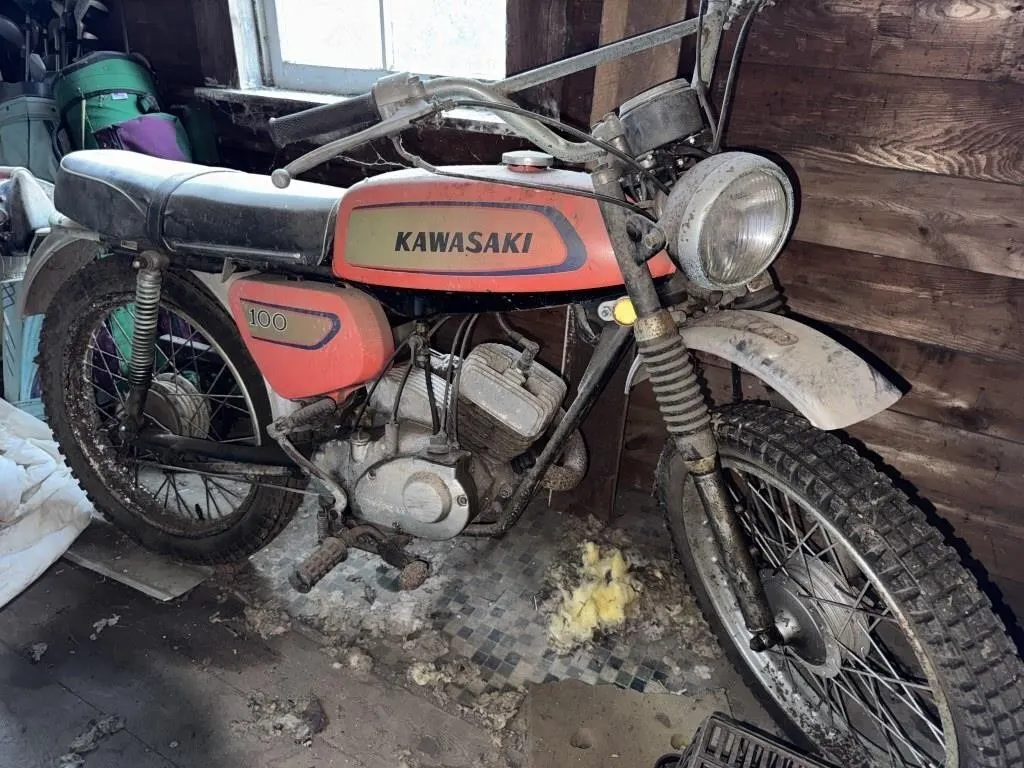 Vintage Kawasaki Enduro Dirt Bike