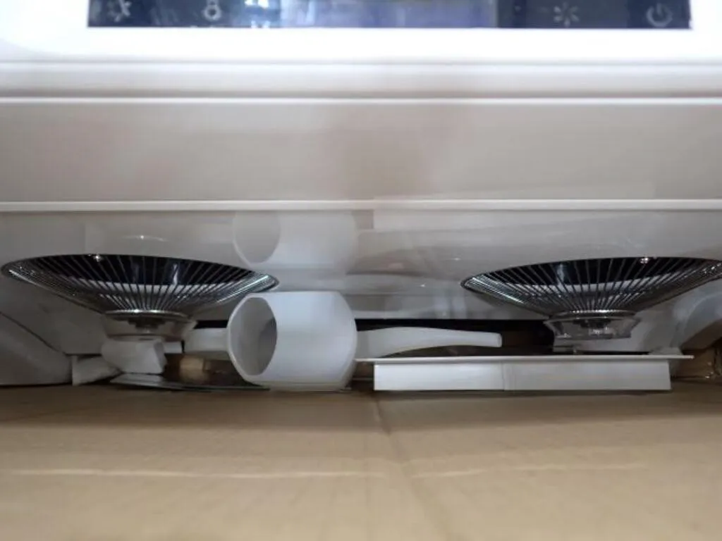 UNUSED Crown 30 In. Range Hood