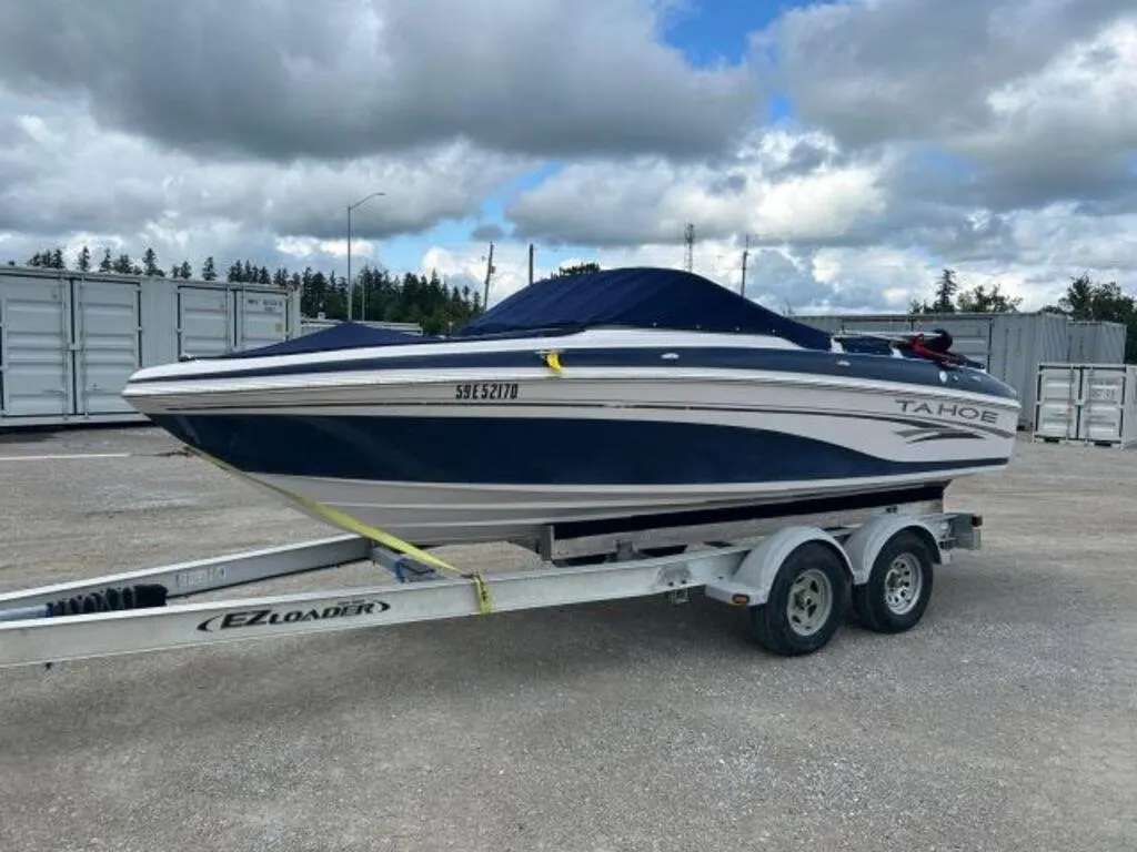 2005 Tahoe Q6 20 Ft Bowrider BUJD66TWF505