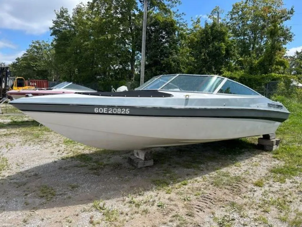 1988 Chris Craft 205 20 Ft Bowrider GR60022088