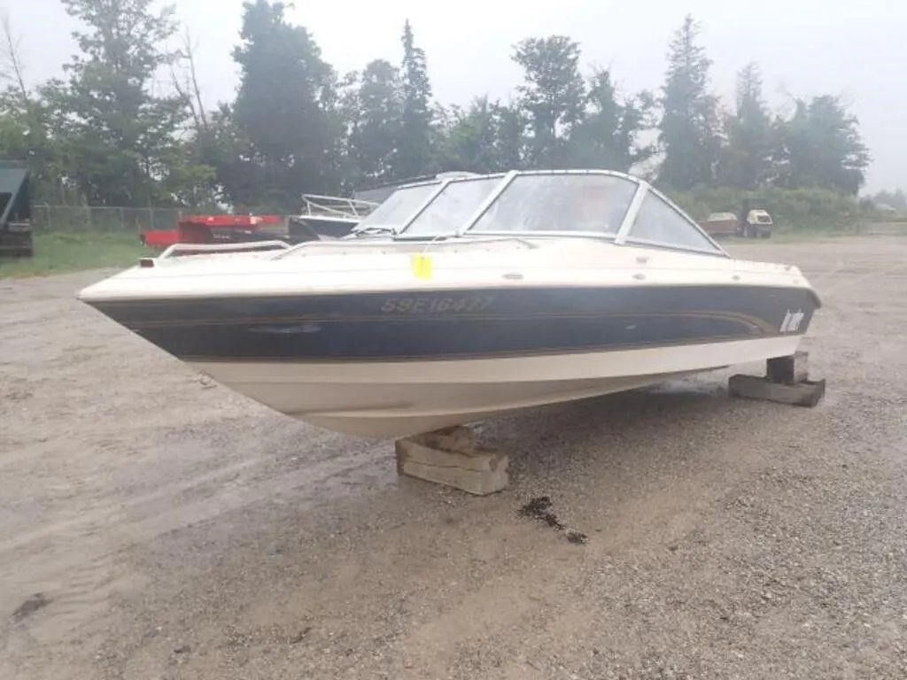 1996 Invader Montego 169 16 Ft Bowrider ZKC20451J5