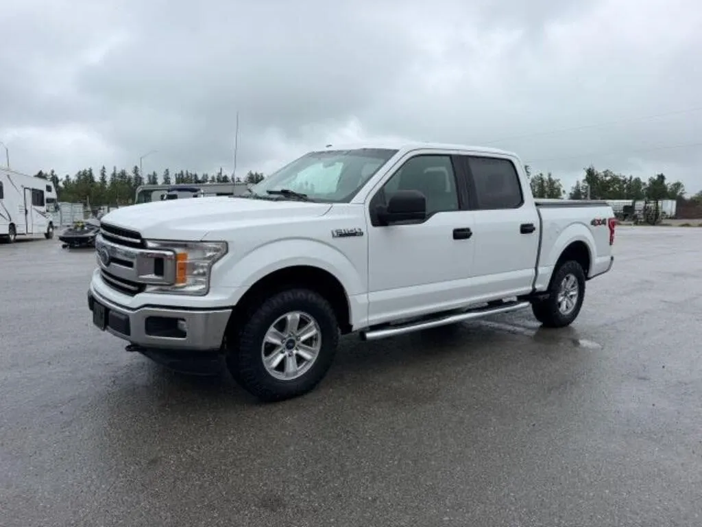 2018 Ford F-150 XLT Crew Cab 4x4 Pickup Truck 1FTE