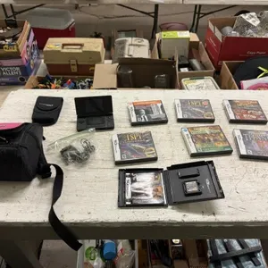 Nintendo DS Lite, Games & Case