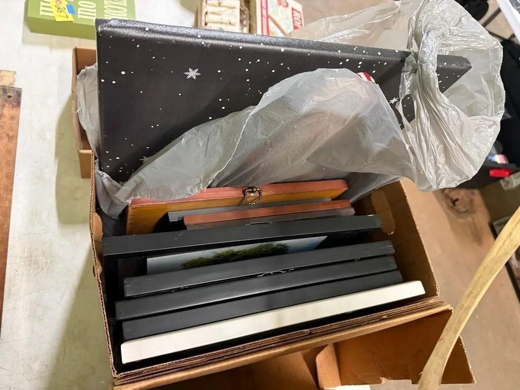 Misc Pictures & Frames