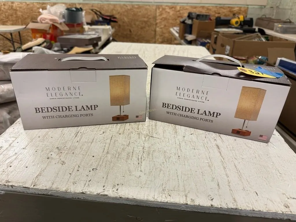 (2) Bedside Lamps w/charging Ports