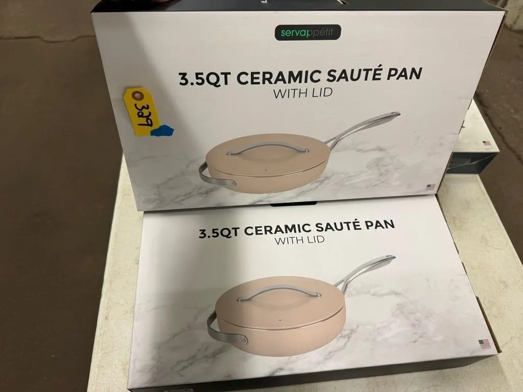 (2) 3.5qt Ceramic Saut� Pans w/lids
