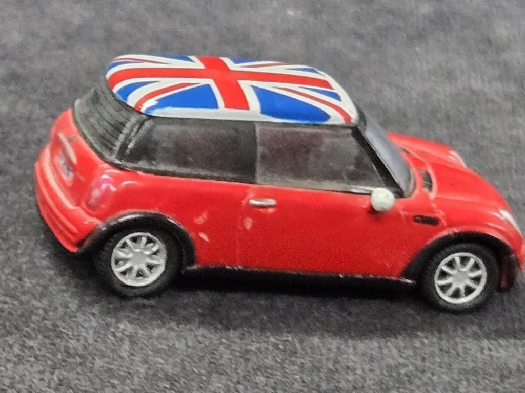 1/57 Scale Red Mini Cooper Die-cast Toy Car