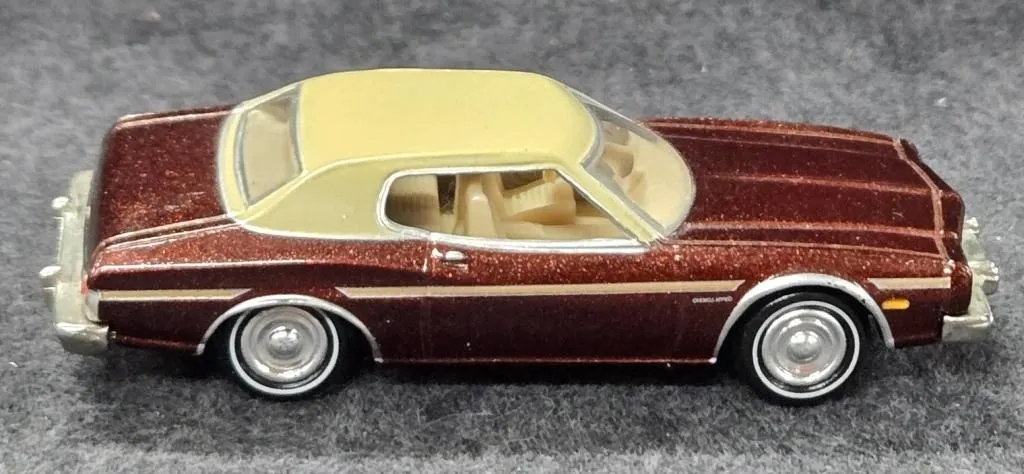 1:64 Scale Diecast Johnny Lightning Classic