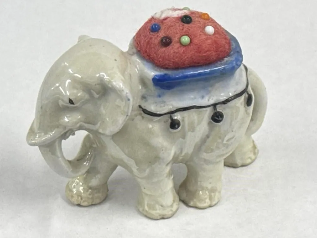 Vtg Japan Elephant Pin Needle Cushion Holder