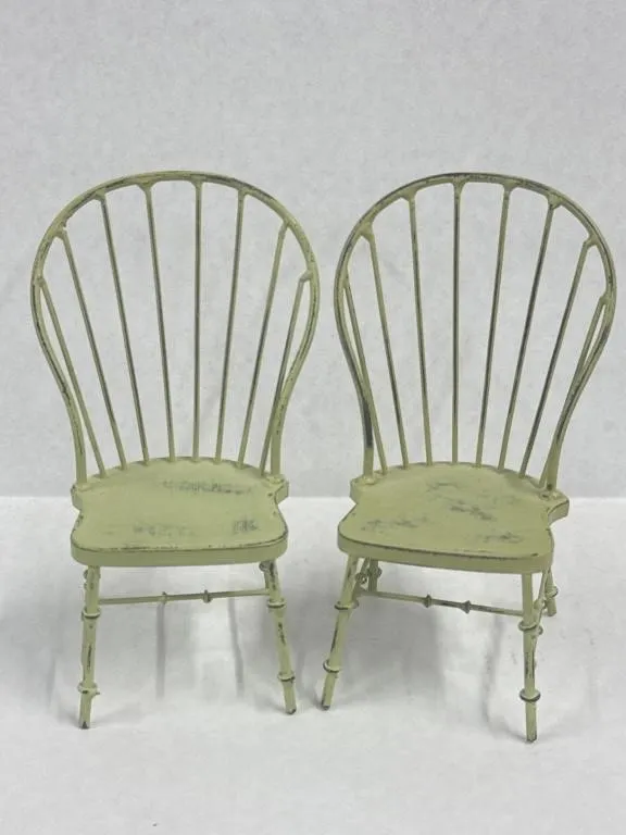 (2) VTG Midwest of Cannon Falls Miniature Windsor