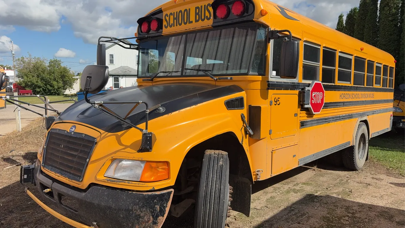 2013 BLUEBIRD BUS- #95