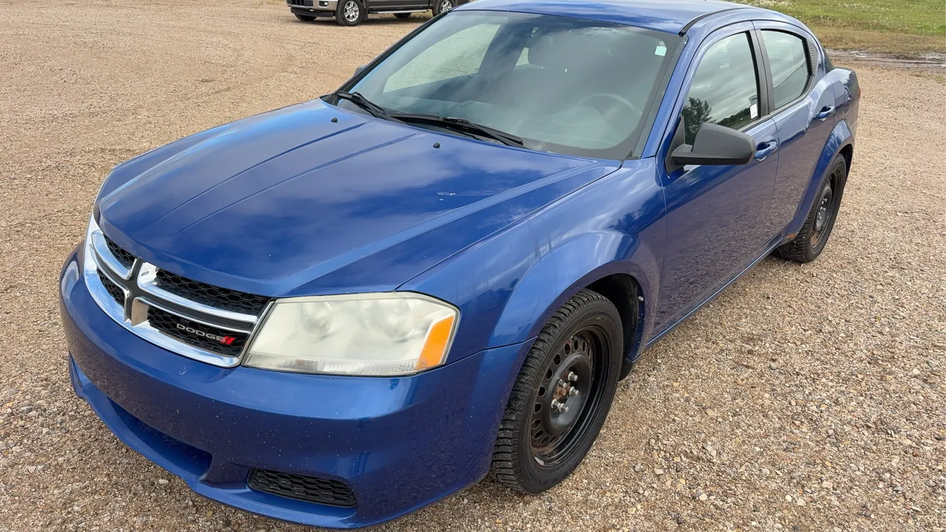 2013 DODGE AVENGER SE