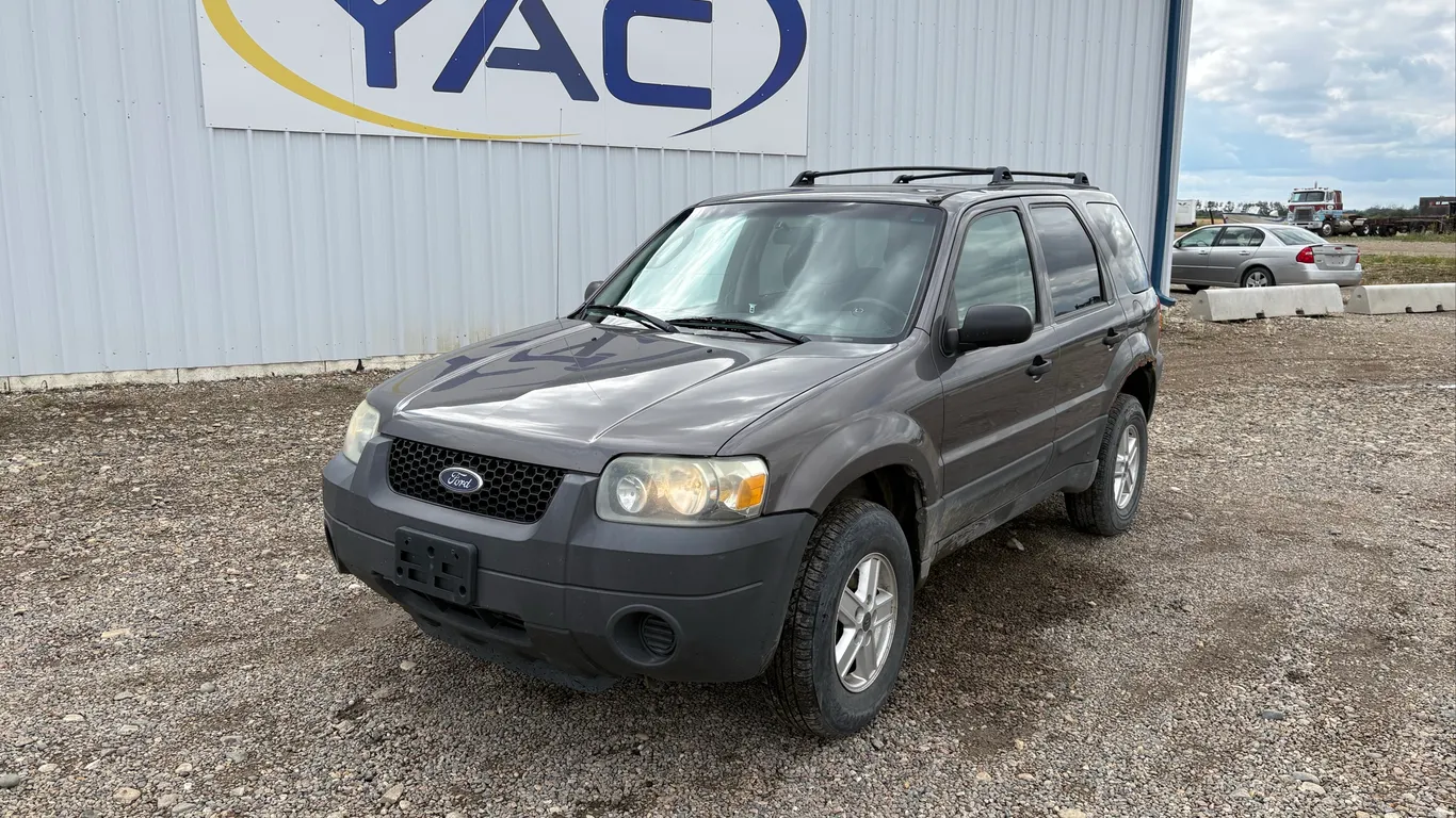 2005 FORD ESCAPE XLS 2WD 4DR