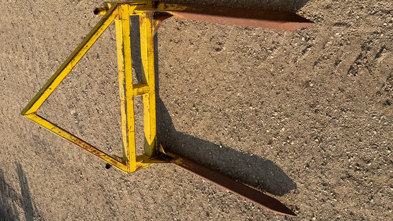 HEAVY DUTY BALE FORK