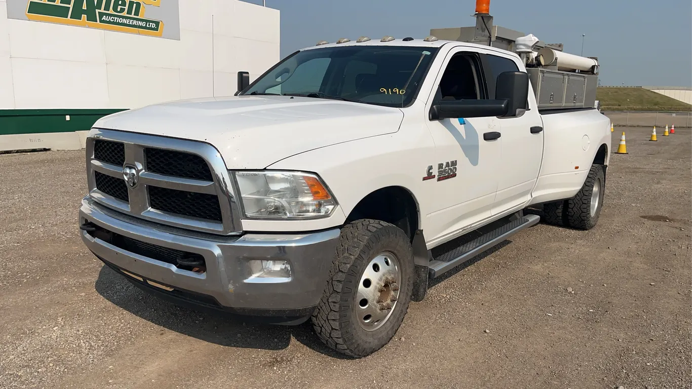 2015 Ram 3500 Heavy Duty 4x4 Big Horn 4dr Crew Cab Diesel S/A Service Truck