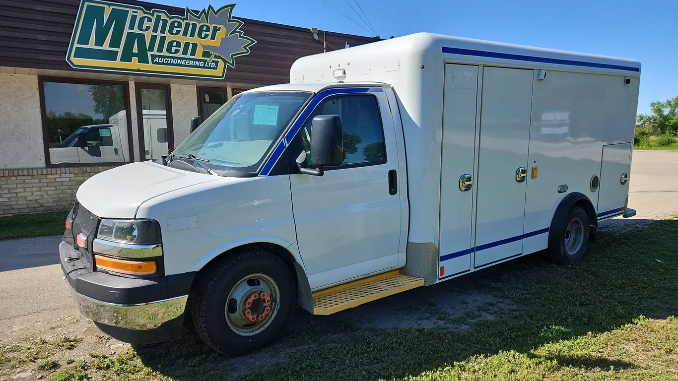 2020 Chevrolet Express S/A Van Body Truck