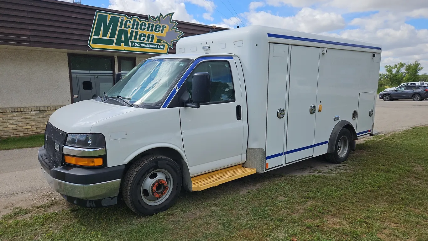 2020 Chevrolet Express S/A Van Body Truck