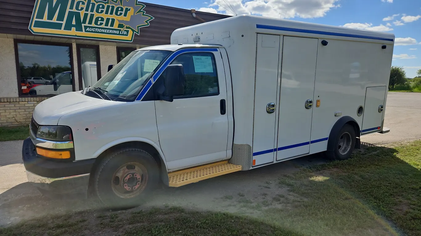 2019 Chevrolet Express S/A Van Body Truck