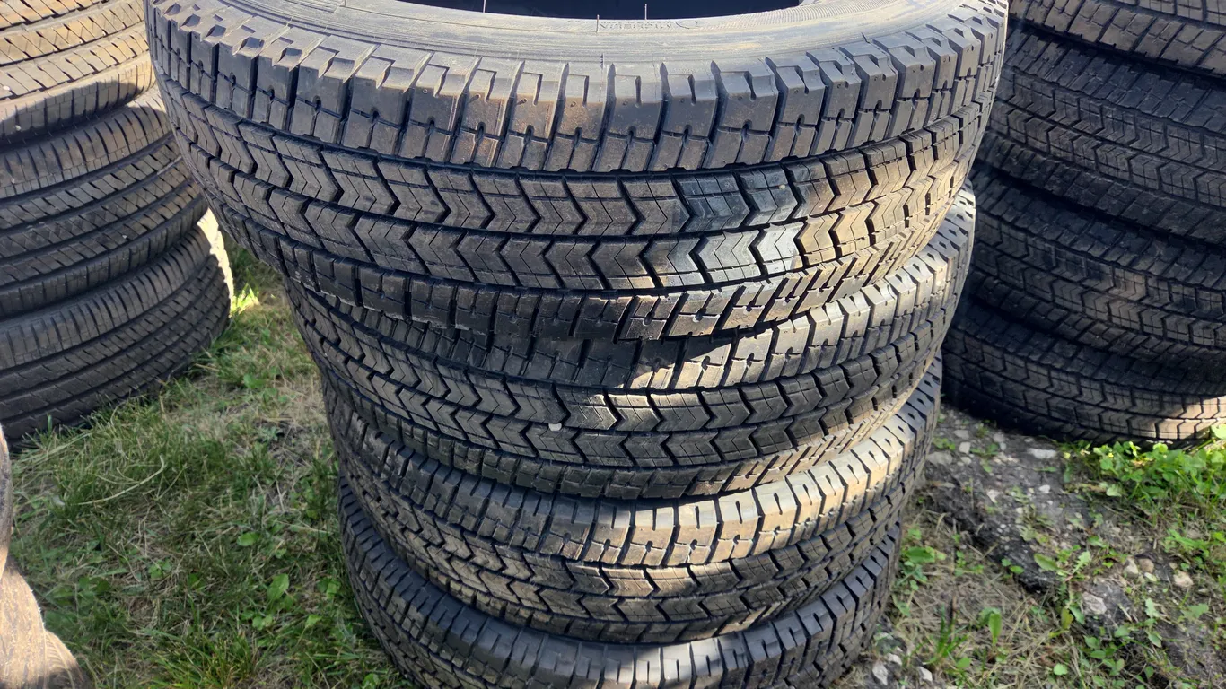 Set Of 4 Michelin Primacy XC 235/80/17