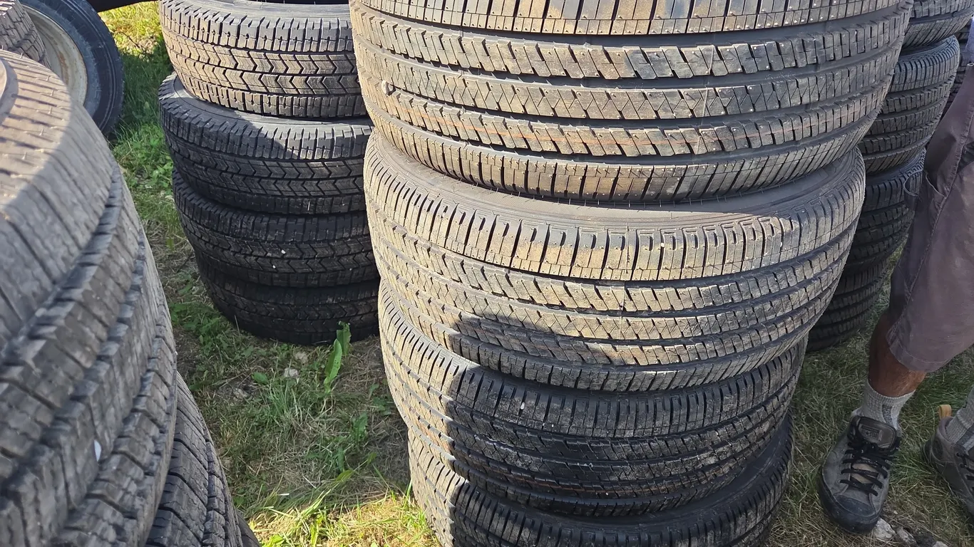 Set Of 4 Bridgestone Ecopia 265/50/20