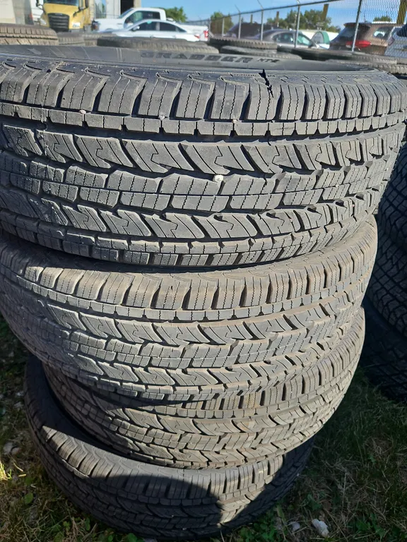 Set Of 4 General Grabber HTS Tires 255/70R17