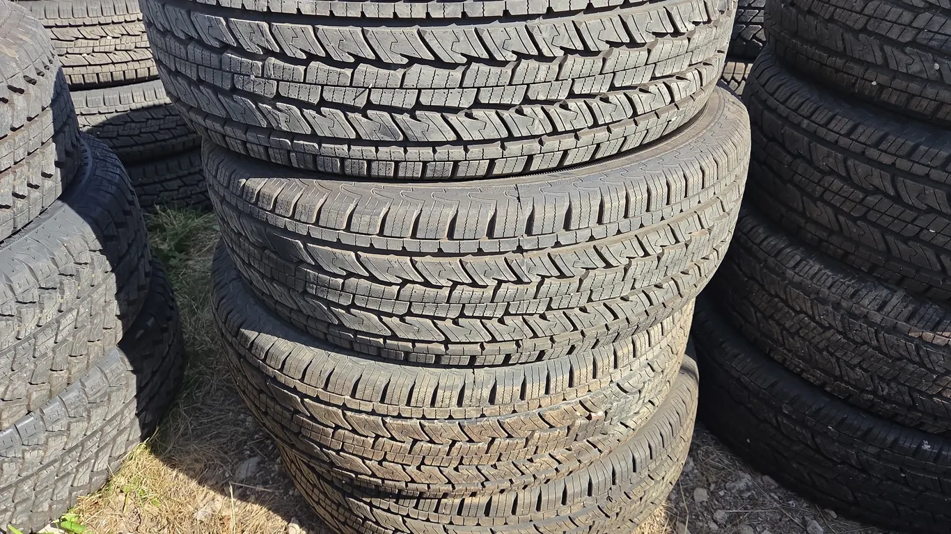 Set of 4 General Grabber HTS 255/70/17
