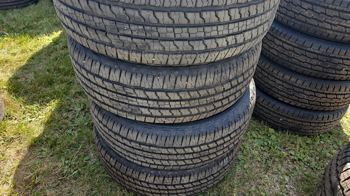 Set Of 4 Goodyear Wrangler 275/65R18