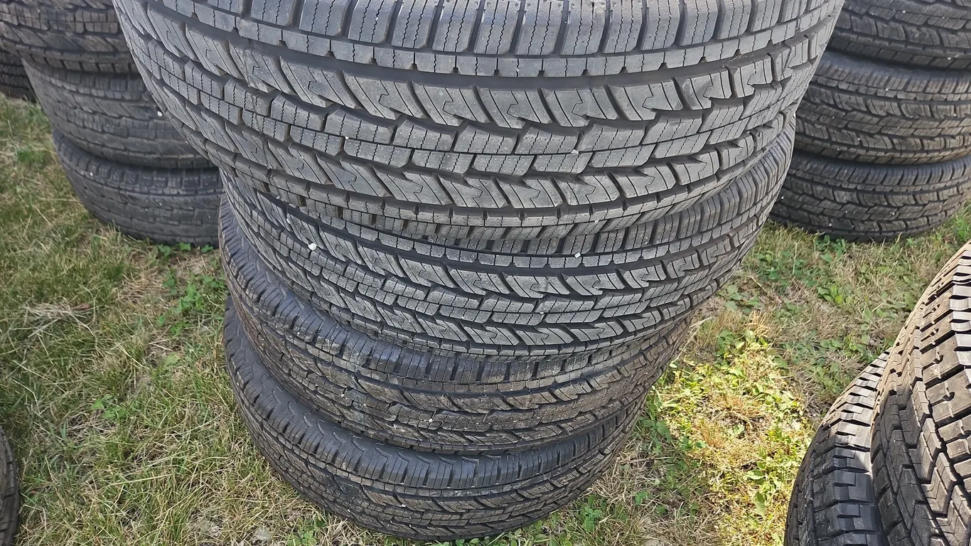 Set Of 4 General Grabber 255/70R17