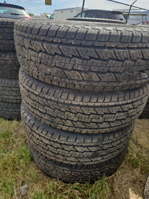 Set Of 4 General Grabber HTS Tires 255/70R17
