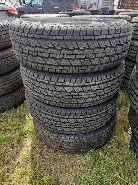 Set Of 4 General Grabber HTS Tires 255/70R17