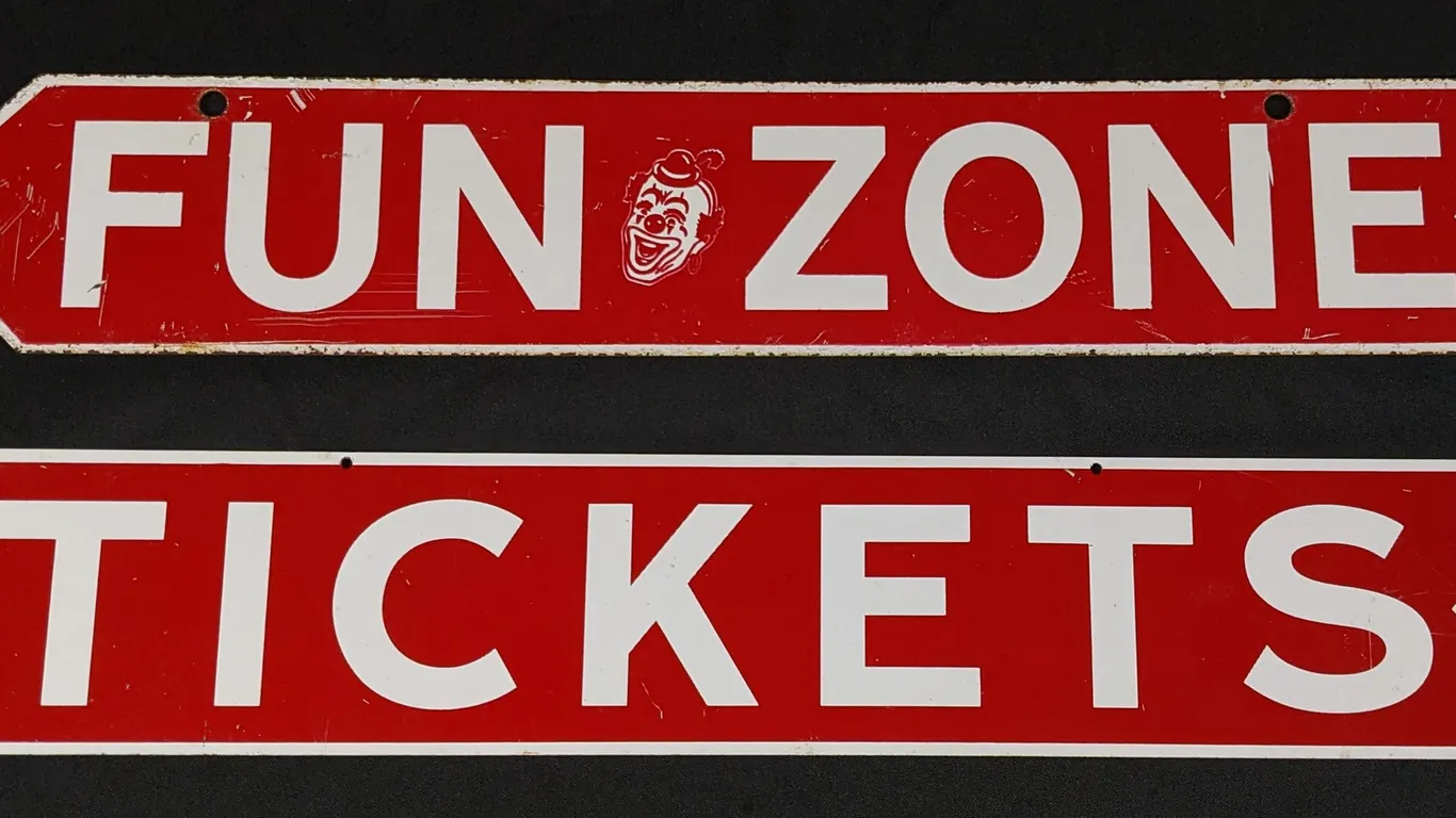 2 TIN ARROW SIGNS FUN ZONE & TICKETS (2 SIDED)