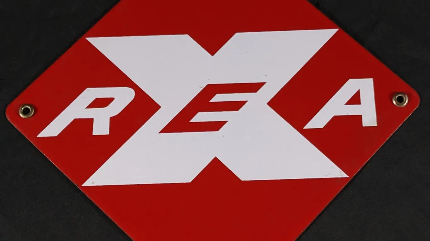 PORCELAIN SIGN REA RAILWAY EXPRESS AGENCY